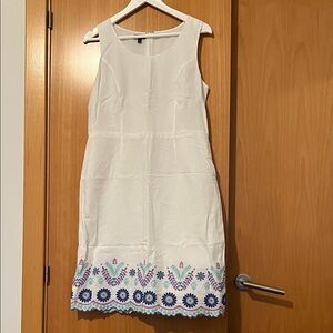 Embroidered White Linen Sleeveless Shift Dress
